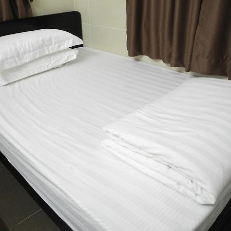 Kowloon Mongkok 1812 Guest House Hong Kong Exterior photo