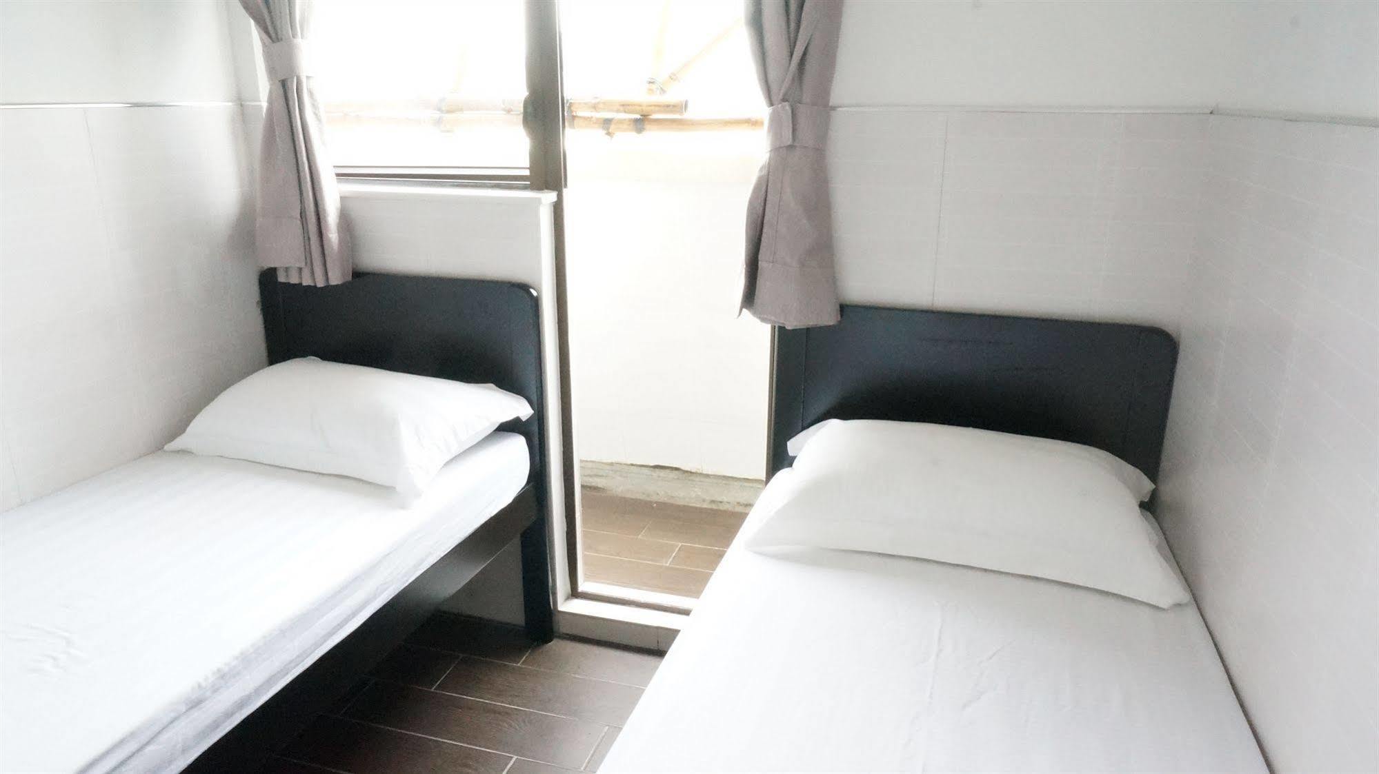 Kowloon Mongkok 1812 Guest House Hong Kong Exterior photo